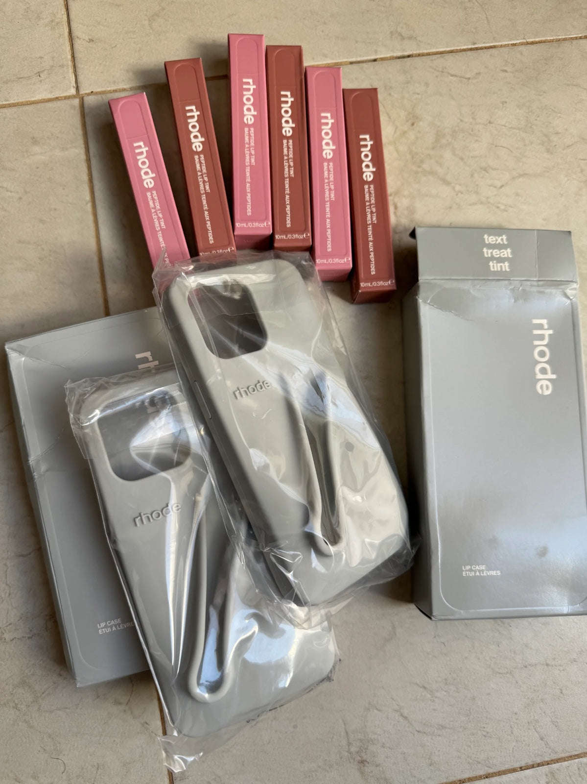 Case Rhode Con gloss