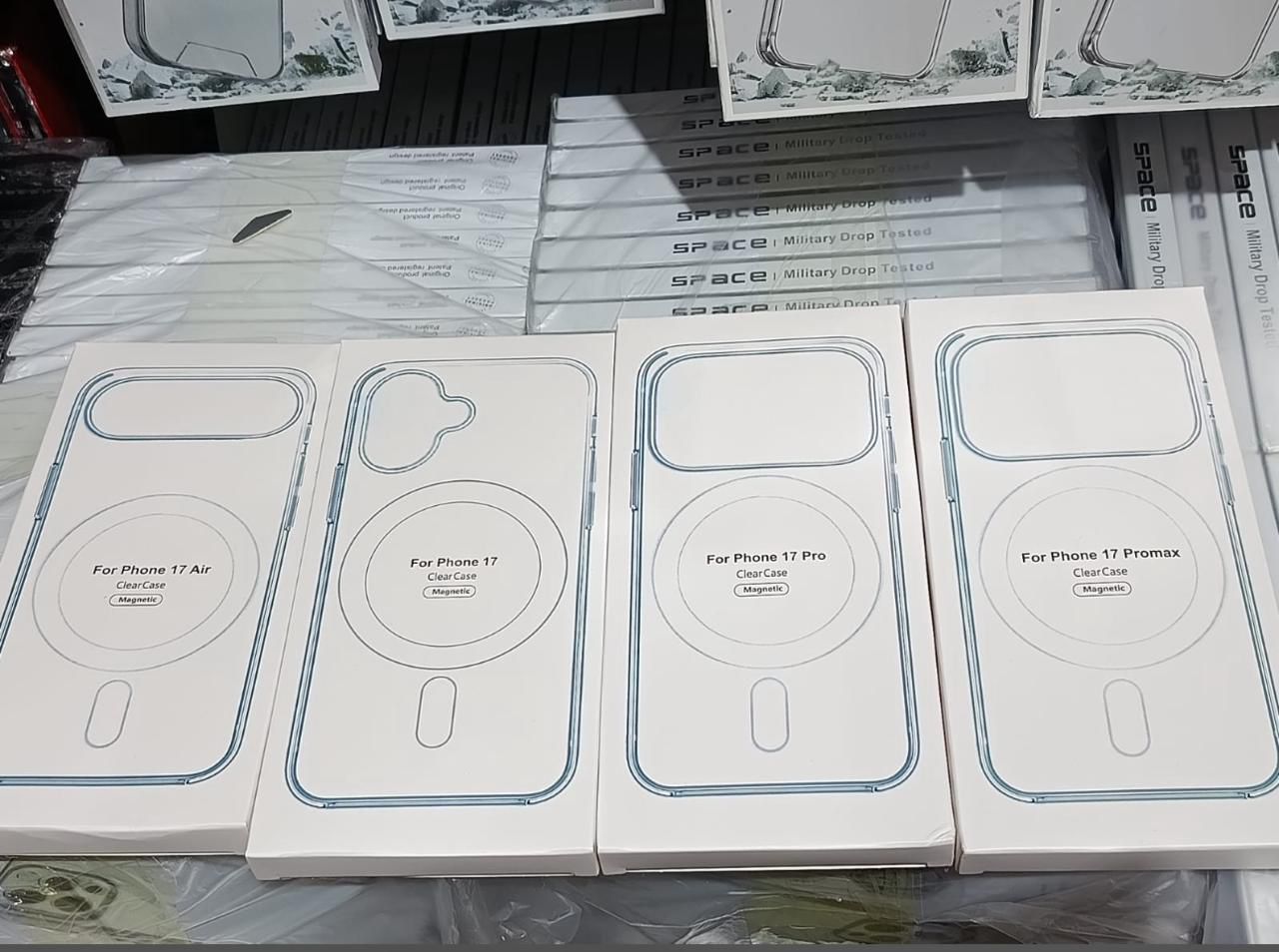 Funda MagSafe trasparente lin-17