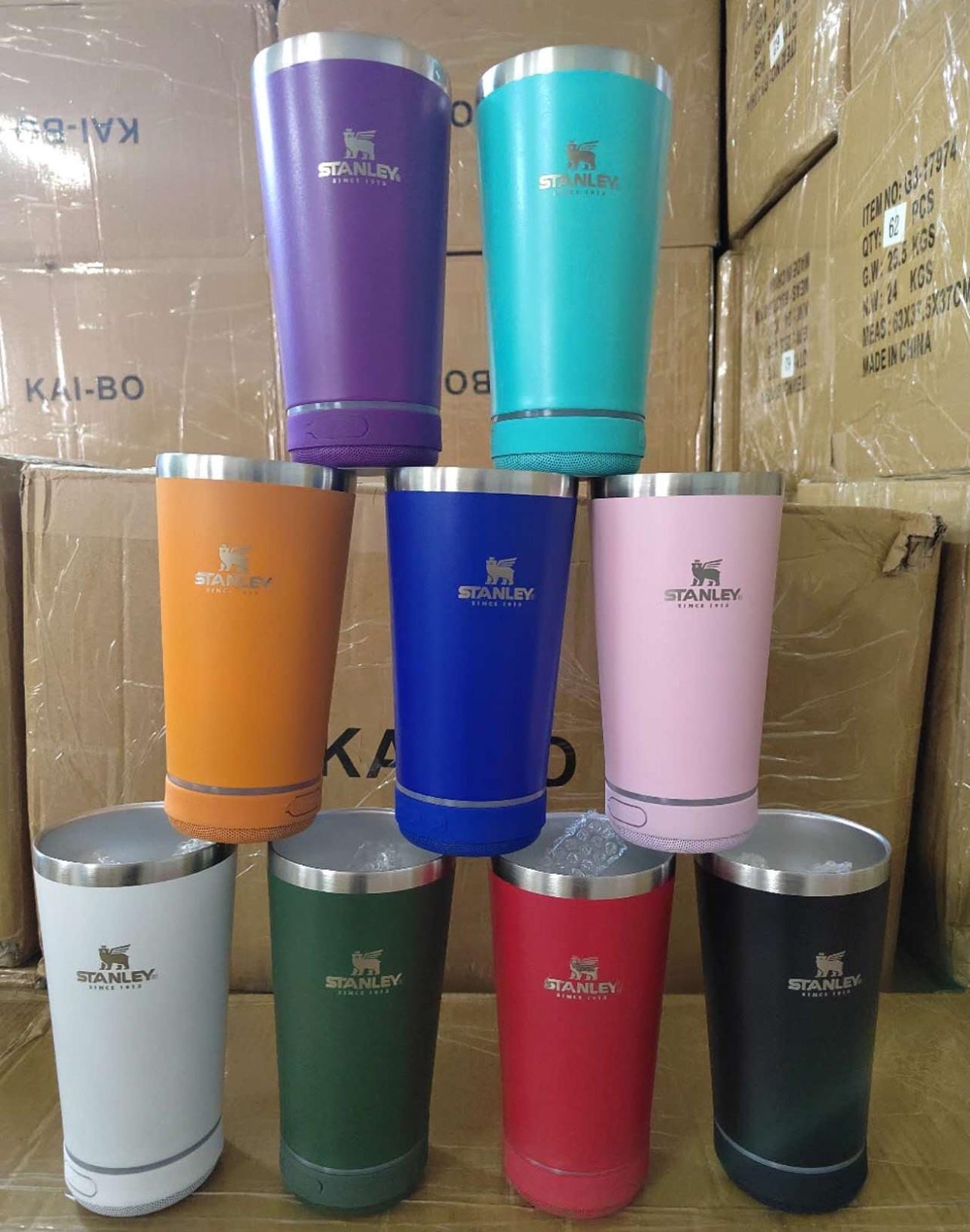 Vasos Stanley con parlante