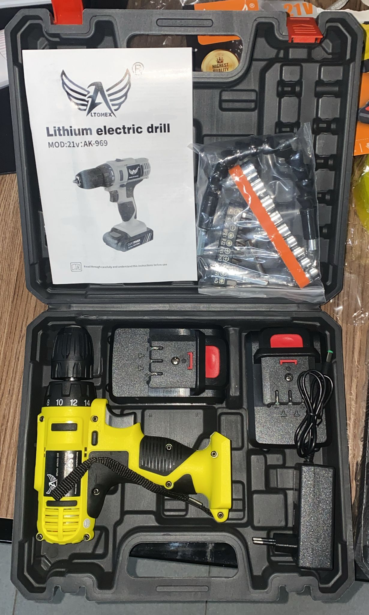 Taladro Atornillador Inalámbrico ALTOMEX AK-969 21V + Kit de 29 Piezas